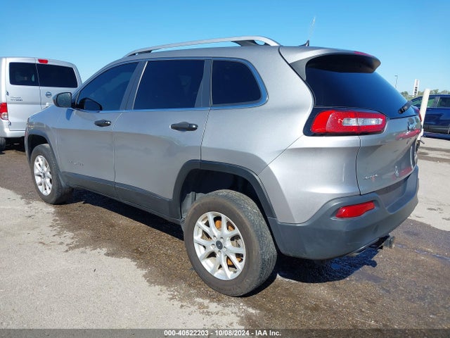 Jeep Cherokee Latitude 2016 1C4PJMCB0GW232931 Image 3