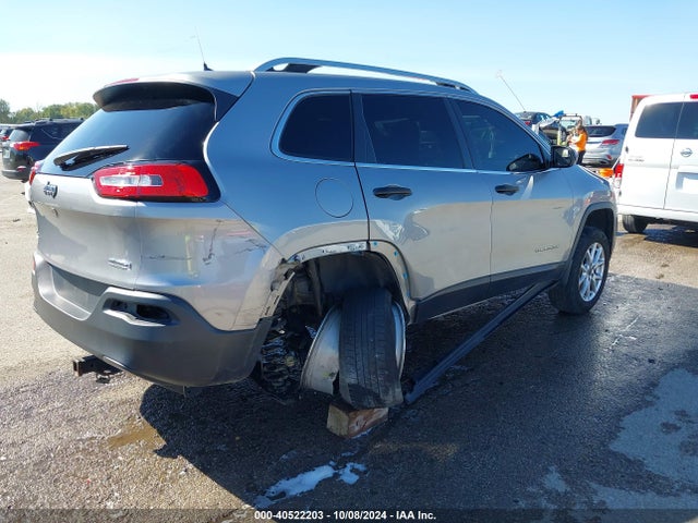 Jeep Cherokee Latitude 2016 1C4PJMCB0GW232931 Image 4