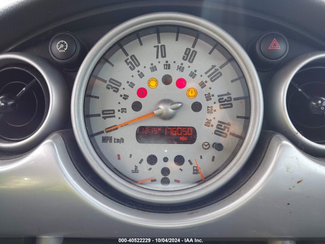 2006 MINI COOPER S WMWRE33526TL24749 Photo 6