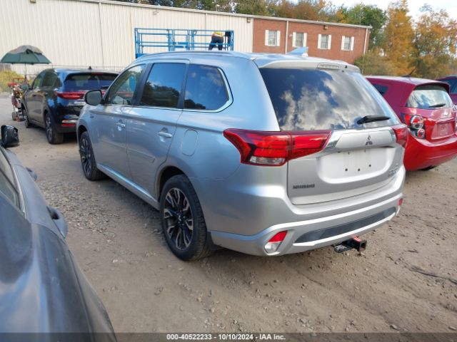2018 MITSUBISHI OUTLANDER PHEV JA4J24A53JZ061673 Photo 2