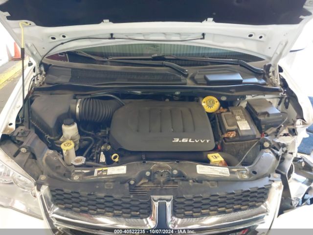 2C4RDGCG3JR298600 Dodge Grand Caravan Sxt