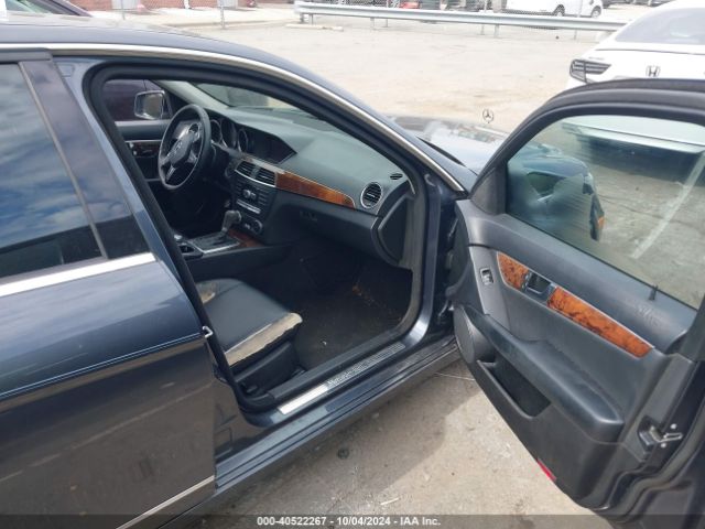 WDDGF8AB6EG226964 Mercedes-Benz C 300 Luxury 4matic/sport 4matic