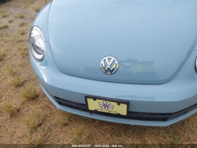 3VW517AT2FM818692 Volkswagen Beetle 1.8t