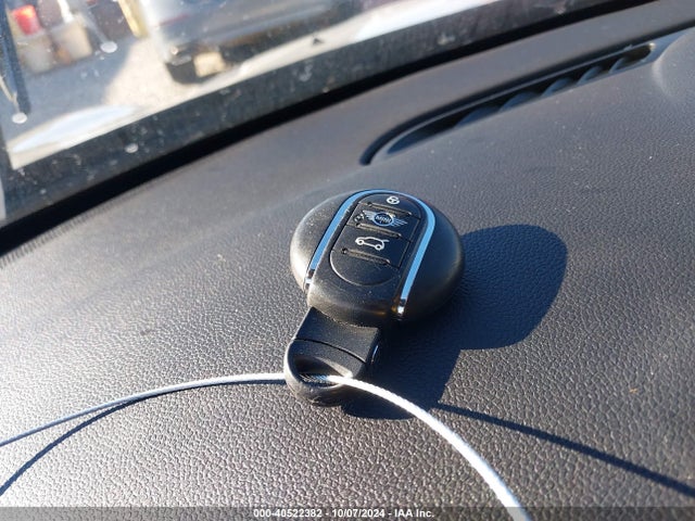 2017 MINI HARDTOP WMWXP5C35H2F61792 Photo 10