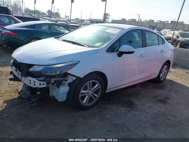 Chevrolet Cruze Lt Auto 2018 1G1BE5SM6J7159145 Image 2