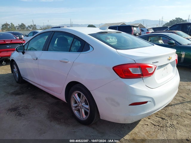 Chevrolet Cruze Lt Auto 2018 1G1BE5SM6J7159145 Image 3