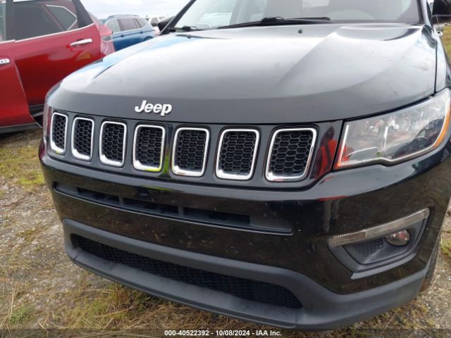 3C4NJCBB2JT241100 Jeep Compass Latitude Fwd