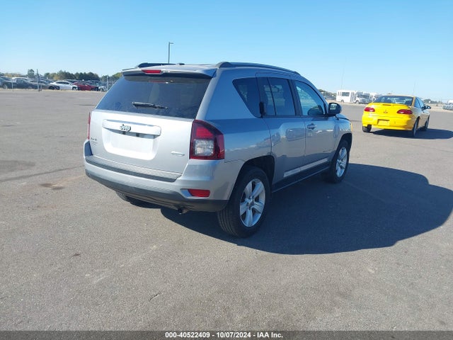 Jeep Compass Latitude 4x4 2017 1C4NJDEB7HD158747 Image 4