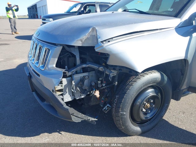 Jeep Compass Latitude 4x4 2017 1C4NJDEB7HD158747 Image 6