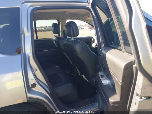 Jeep Compass Latitude 4x4 2017 1C4NJDEB7HD158747 Image 8