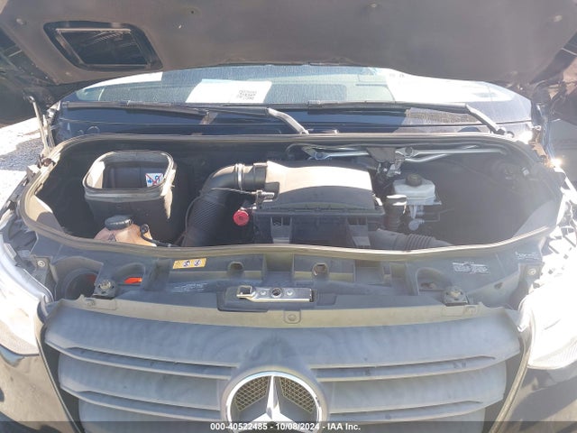 WDZPF1ED4KT015195 Mercedes-Benz Sprinter 2500 High Roof I4