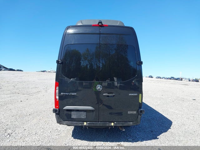 WDZPF1ED4KT015195 Mercedes-Benz Sprinter 2500 High Roof I4