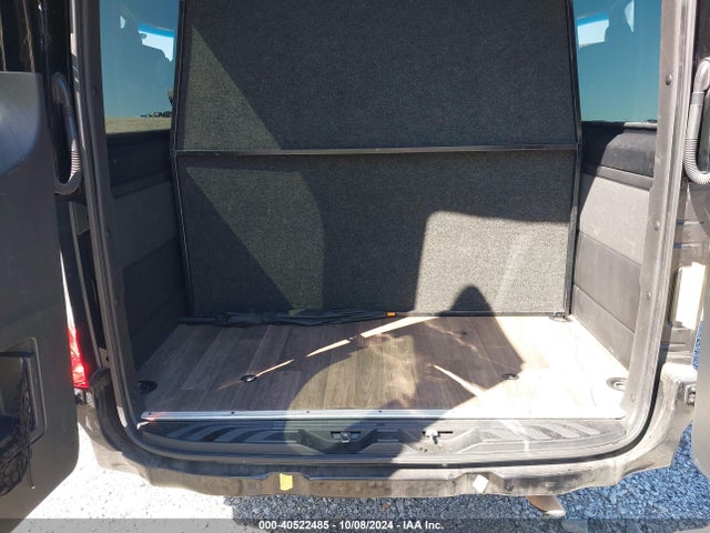 WDZPF1ED4KT015195 Mercedes-Benz Sprinter 2500 High Roof I4