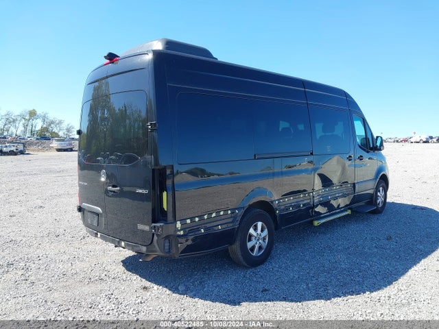 WDZPF1ED4KT015195 Mercedes-Benz Sprinter 2500 High Roof I4