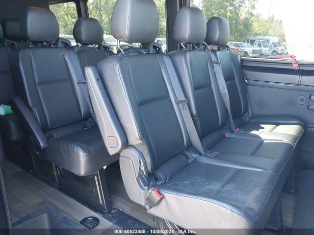 WDZPF1ED4KT015195 Mercedes-Benz Sprinter 2500 High Roof I4