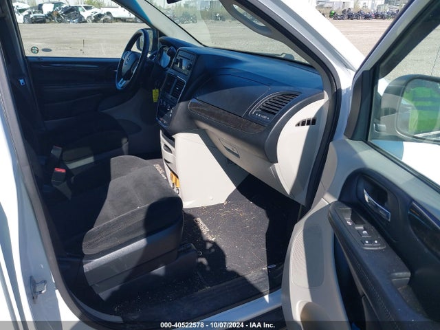 2C4RDGBG3FR734208 Dodge Grand Caravan Se/sxt