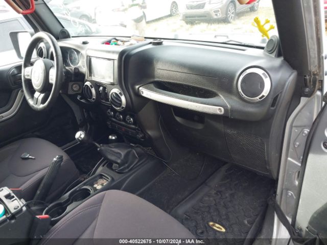 2013 JEEP WRANGLER UNLIMITED 1C4HJWFG8DL647595 Photo 4