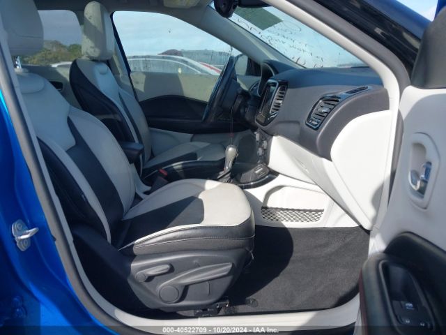3C4NJCCB3JT425377 Jeep Compass Limited Fwd