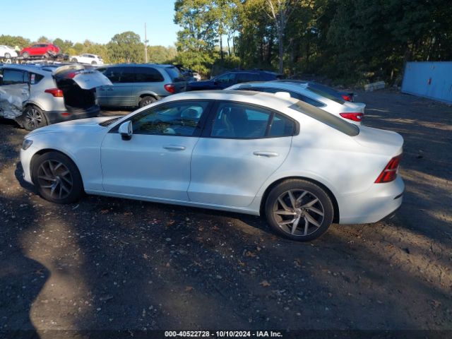 7JR102FK6LG045434 Volvo S60 T5 Momentum