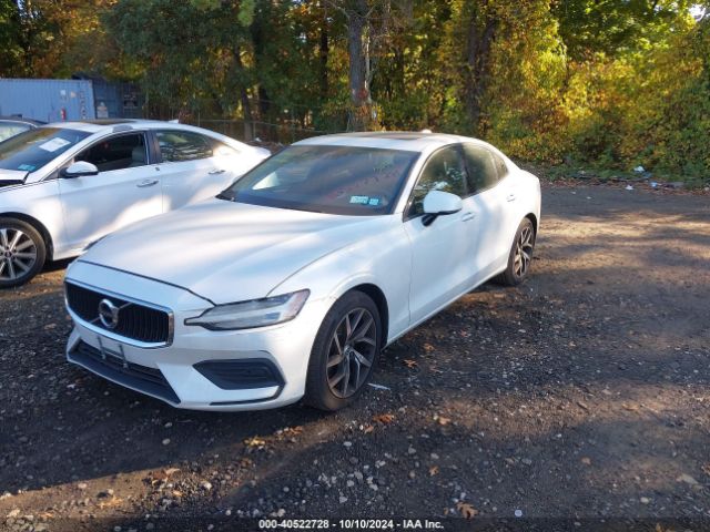7JR102FK6LG045434 Volvo S60 T5 Momentum