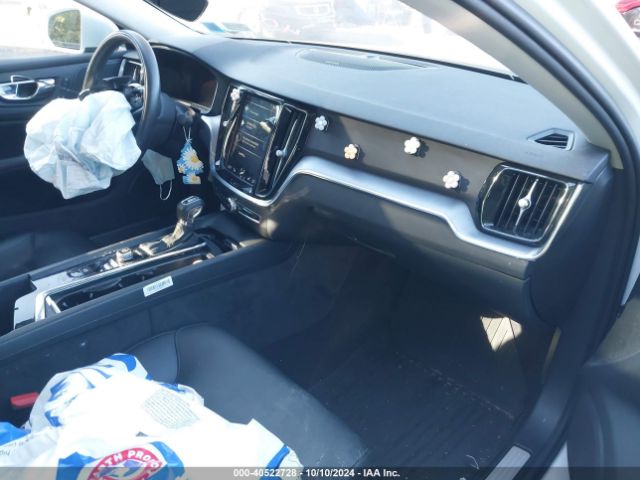 7JR102FK6LG045434 Volvo S60 T5 Momentum