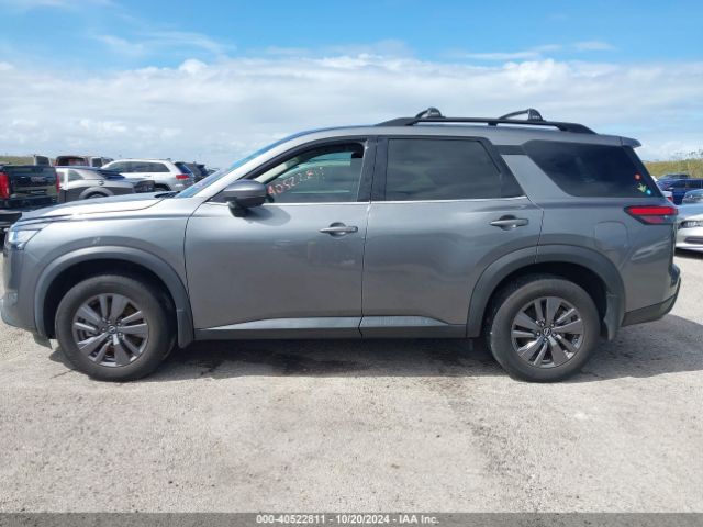 5N1DR3BA4NC238191 Nissan Pathfinder Sv 2wd