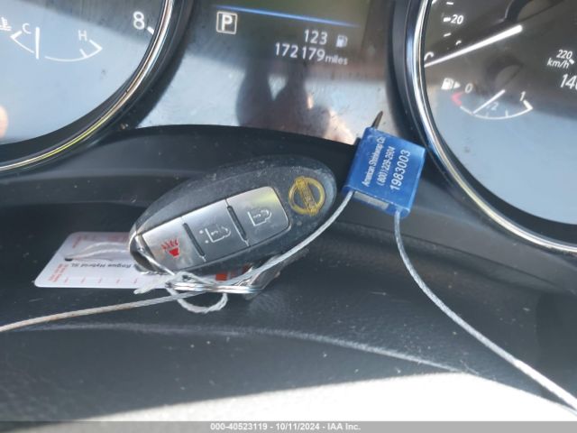 KNMAT2MT6KP537526 Nissan ROGUE SV