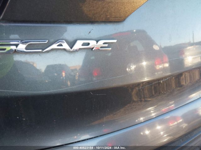 1FMCU0F78HUD86253 Ford ESCAPE S