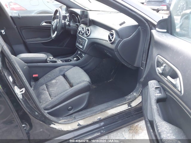 WDDSJ4GBXHN492450 Mercedes-Benz CLA 250 4MATIC