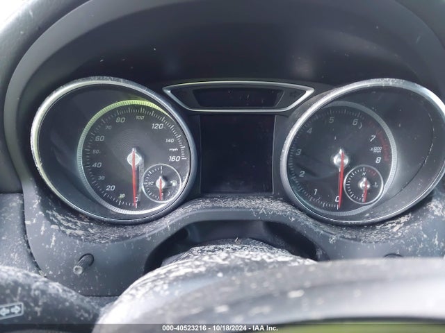 WDDSJ4GBXHN492450 Mercedes-Benz CLA 250 4MATIC
