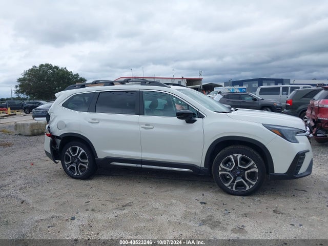 4S4WMAUD5R3435203 Subaru Ascent Limited 7-passenger