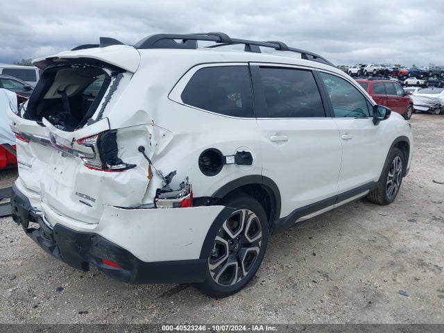 4S4WMAUD5R3435203 Subaru Ascent Limited 7-passenger