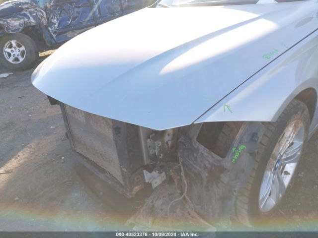 WBA8B9G30HNU57209 BMW 330I