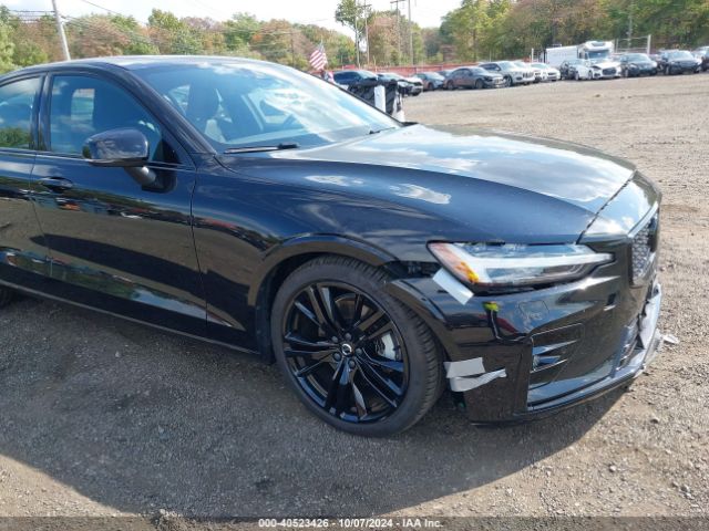 7JRL12FT3PG231887 Volvo S60 B5 Plus Black Edition