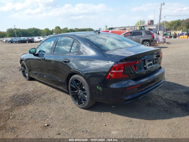7JRL12FT3PG231887 Volvo S60 B5 Plus Black Edition