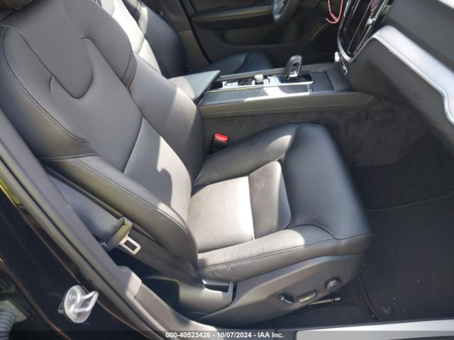 7JRL12FT3PG231887 Volvo S60 B5 Plus Black Edition
