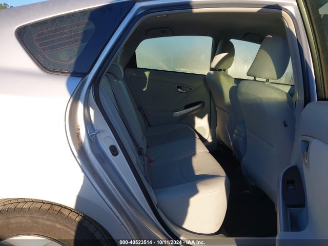 Toyota Prius Two 2014 JTDKN3DU2E0385111 Image 8