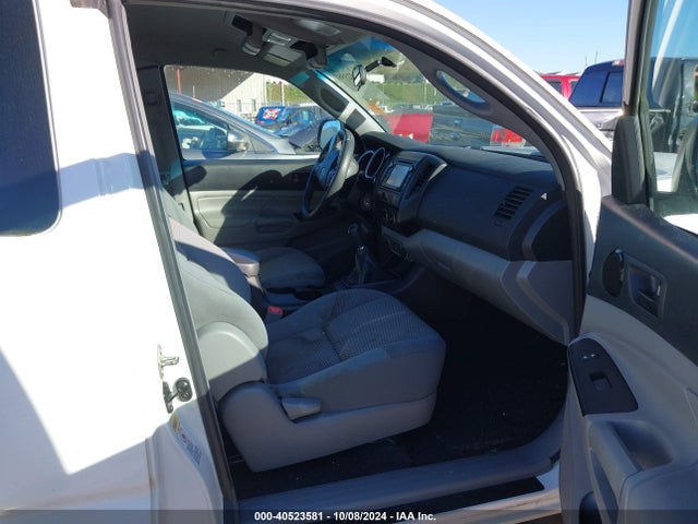 5TFUX4EN0EX030106 Toyota Tacoma
