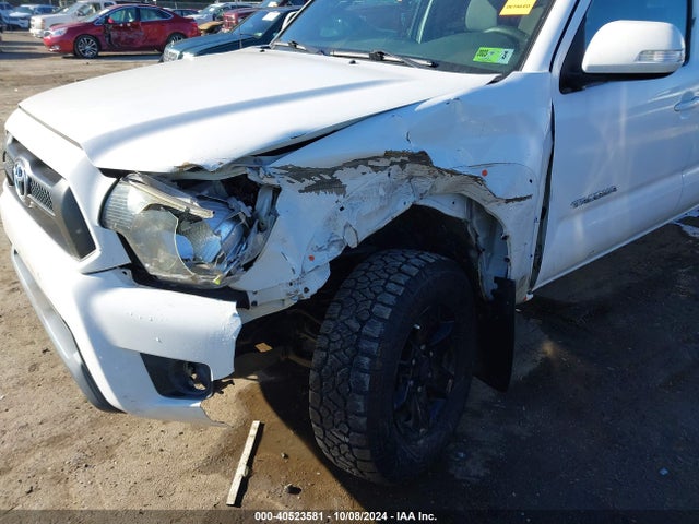 5TFUX4EN0EX030106 Toyota Tacoma