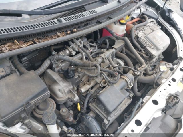 JTDKDTB39F1087891 Toyota Prius C One
