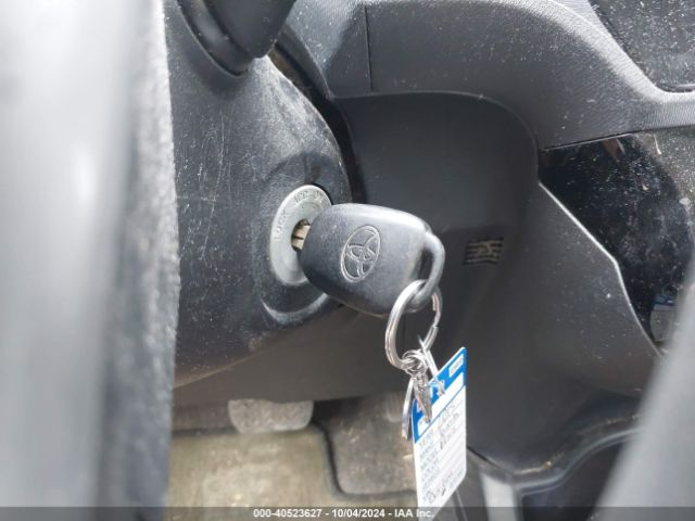JTDKDTB39F1087891 Toyota Prius C One