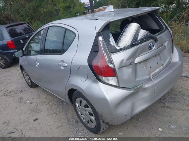 JTDKDTB39F1087891 Toyota Prius C One