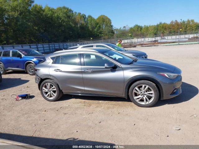 SJKCH5CPXHA020965 Infiniti Qx30 Premium