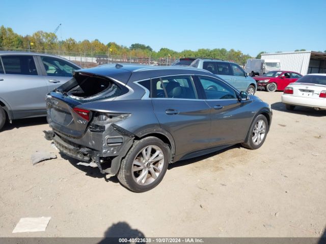 SJKCH5CPXHA020965 Infiniti Qx30 Premium