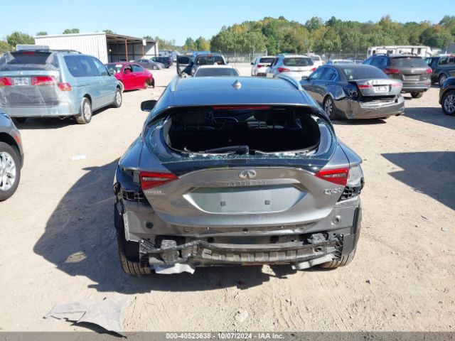 SJKCH5CPXHA020965 Infiniti Qx30 Premium