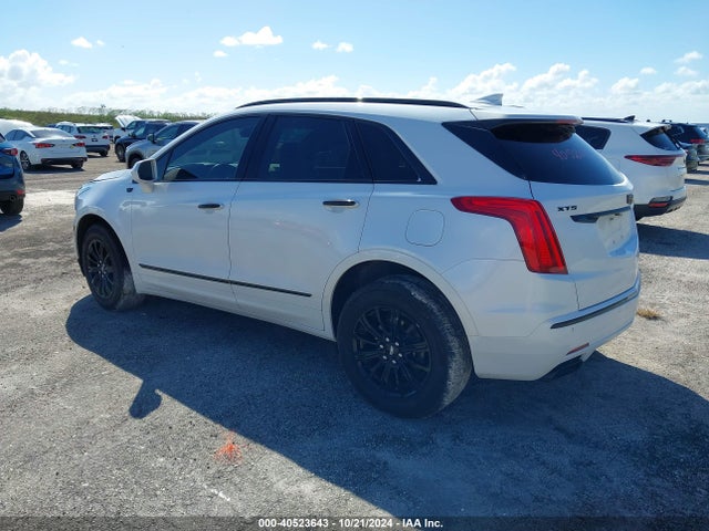 1GYKNCRSXJZ231091 Cadillac XT5 LUXURY