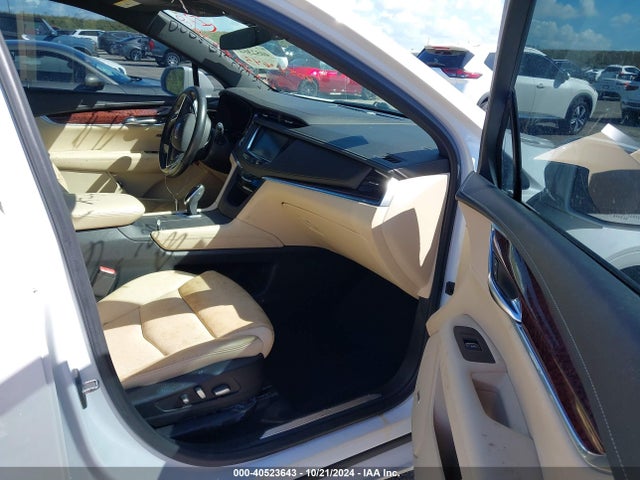 1GYKNCRSXJZ231091 Cadillac XT5 LUXURY
