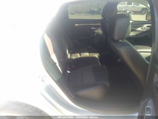 Chevrolet IMPALA 1LT 2017 2G1105SA3H9194721 Image 8