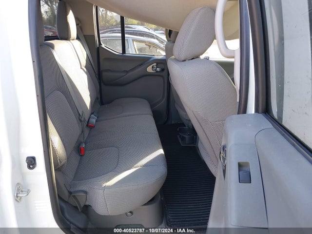 Nissan Frontier Sv 2017 1N6DD0ER5HN768680 Image 8