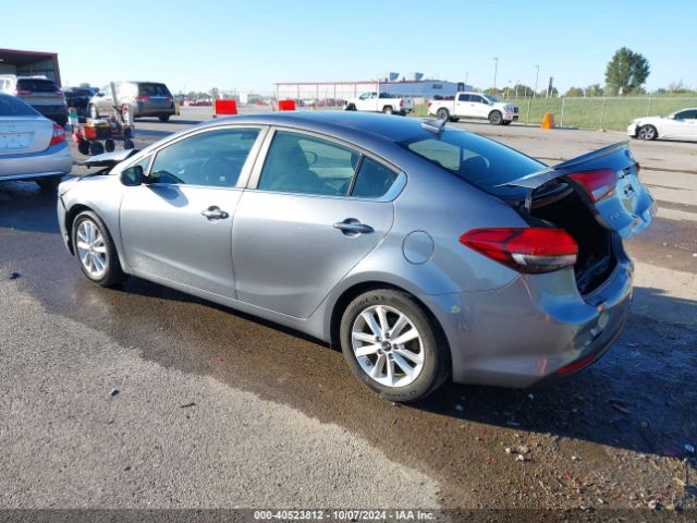3KPFL4A7XHE051111 KIA FORTE S